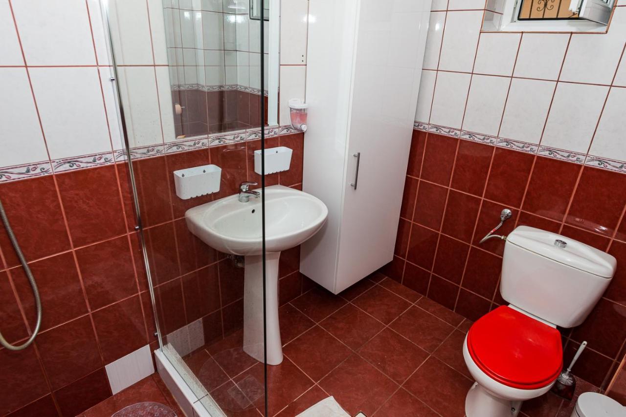 Hotel Casa Luca à Moldova Noua Extérieur photo